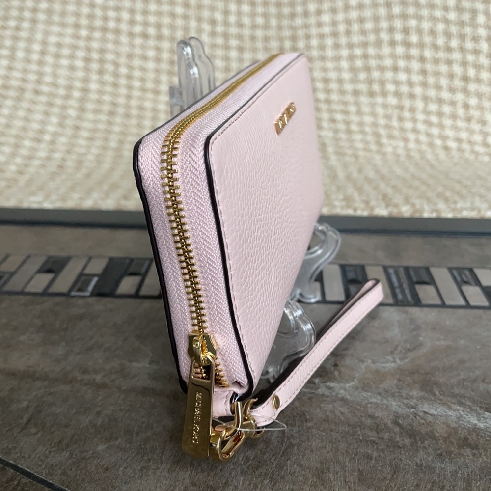 Michael Kors Jet Set Travel Large Travel CONTINENTAL Wallet-Wristlet - Picture 4 of 16